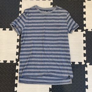 Men’s American Eagle size medium Gray and Blue T-shirt